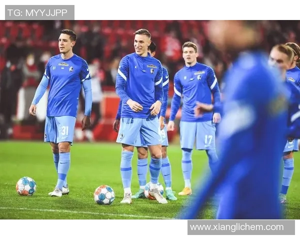 汉堡首战告捷,2-0力克弗赖堡,喜迎开门红 汉堡首战告捷,2-0力克弗赖堡,喜迎开门红