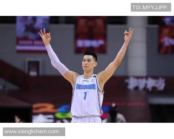 林书豪在NBA季前赛中高效发挥，获得重返联盟的机会